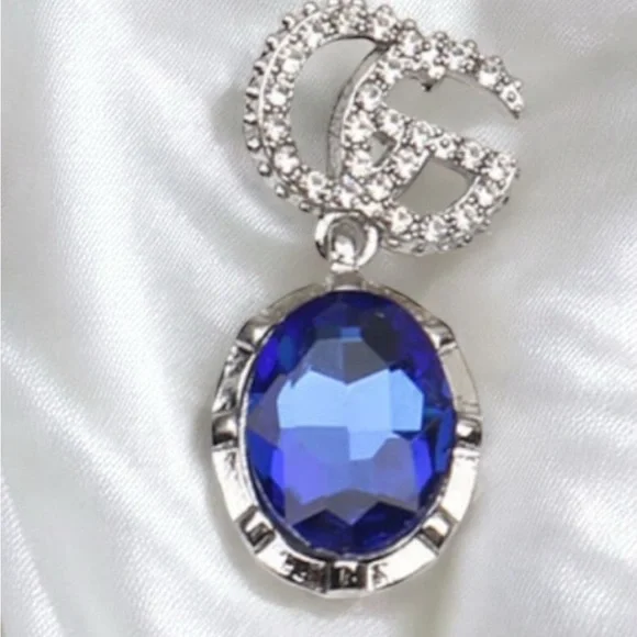 'ANTIQUE' STYLE RED OR BLUE DROP EARRINGS W RHINESTONE GG IN DESIGNER POUCH. - Picture 8 of 8